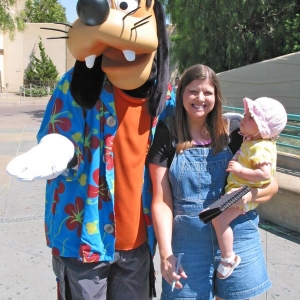 Posing with Vacation Goofy
