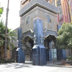 Guardians-of-the-Galaxy-Mission-Breakout-103