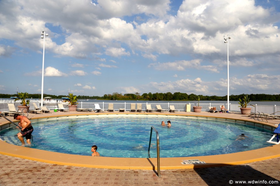Contemporary-Resort-Pools-014