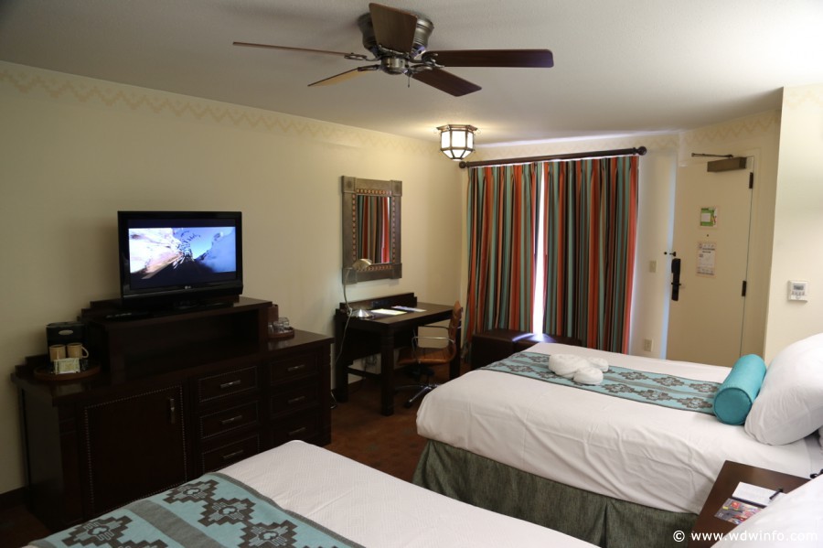 Coronado-Springs-Room-012