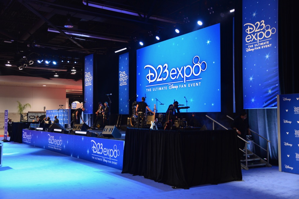 Disney-D23-2017-Expo-Floor-15