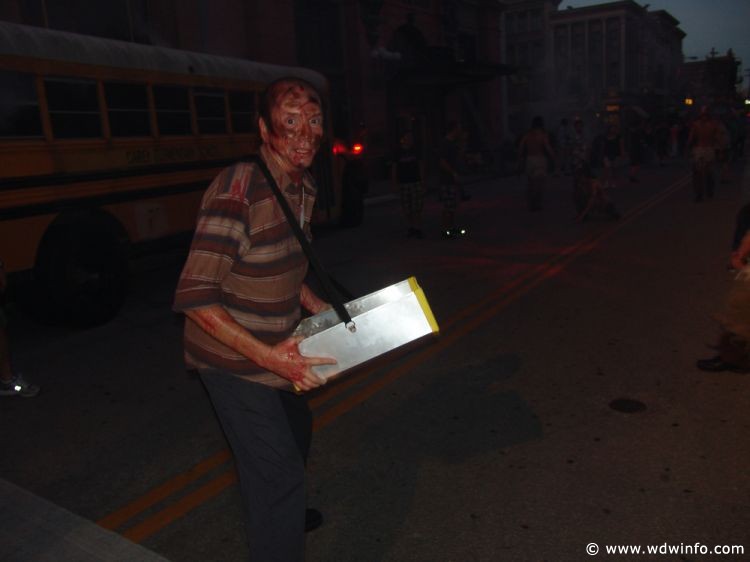 Halloween-Horror-Nights-2009-25