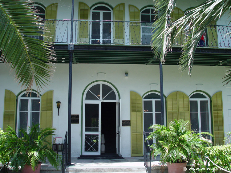 Key-West-Hemingway-House-01