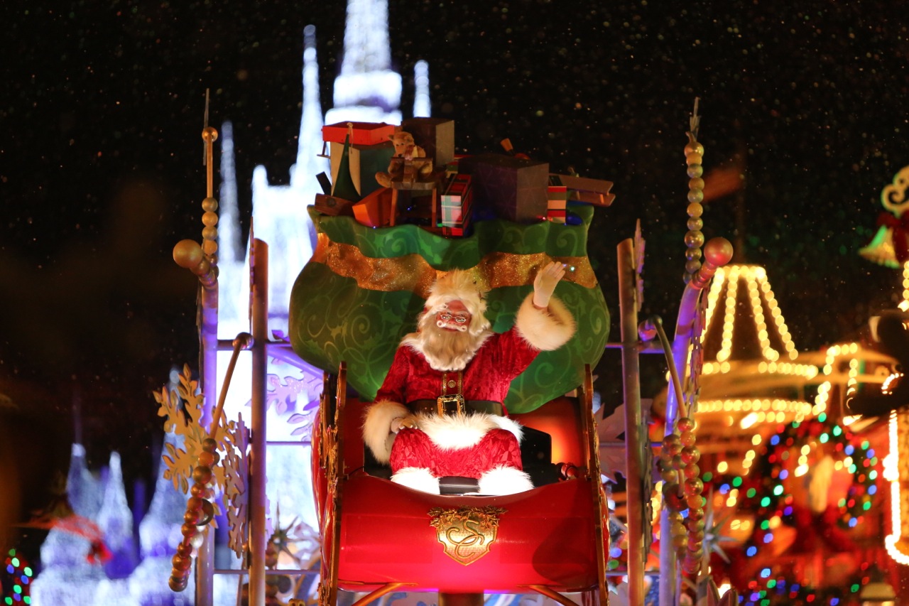 Mickeys-Very-Merry-Christmas-Party-2015-208