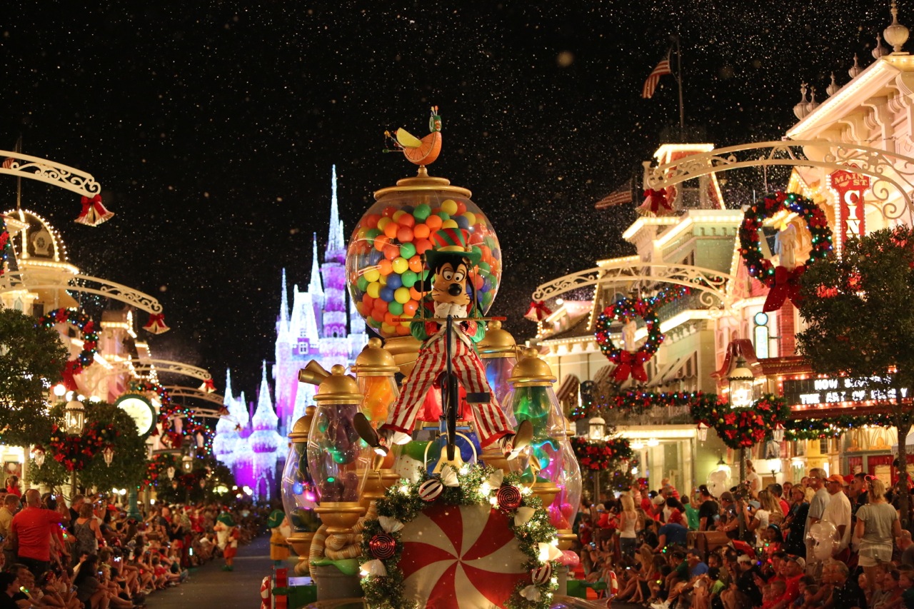 Mickeys-Very-Merry-Christmas-Party-2015-218