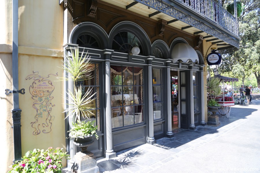 New-Orleans-Square-023