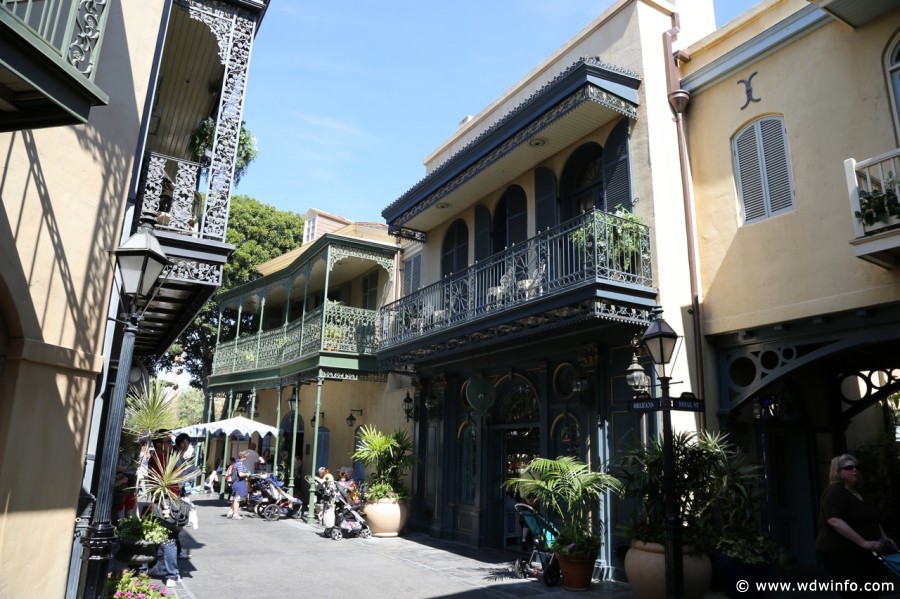 New-Orleans-Square-025
