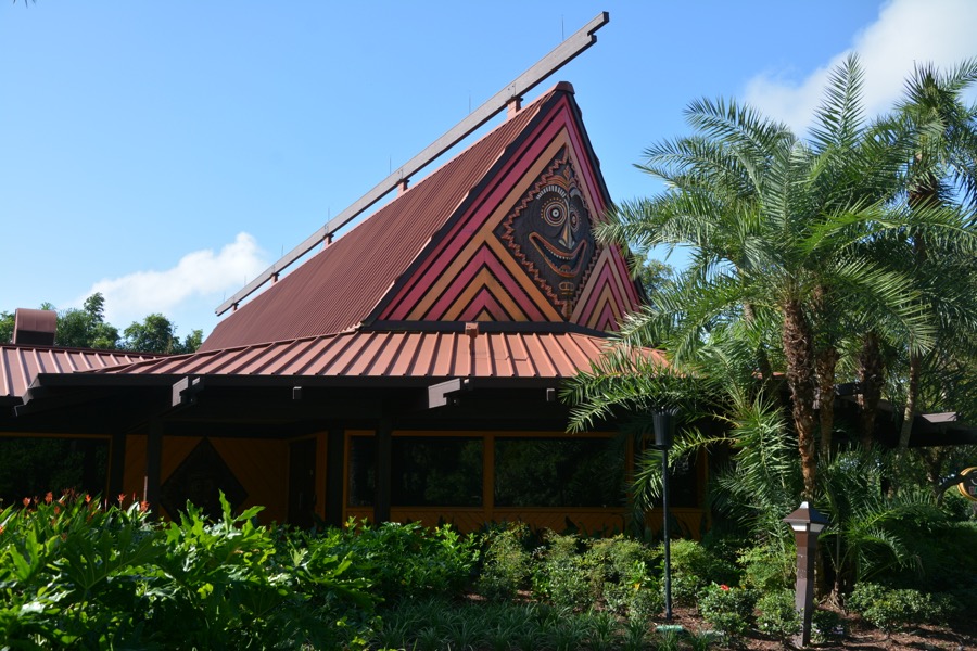 Polynesian-village-resort-11