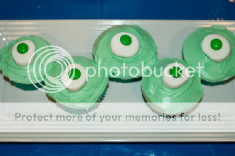 MonstersIncMovieNight-Cupcakes-August2011.jpg