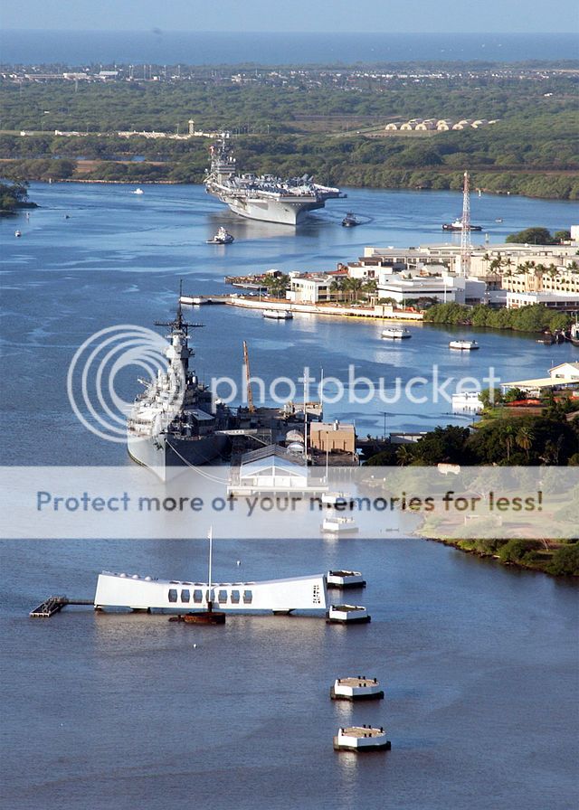 032617%20PearlHarbor%20Side%20View%20of%20Memorial%20and%20Mooring%20Quays_zps5nzk5x4t.jpg