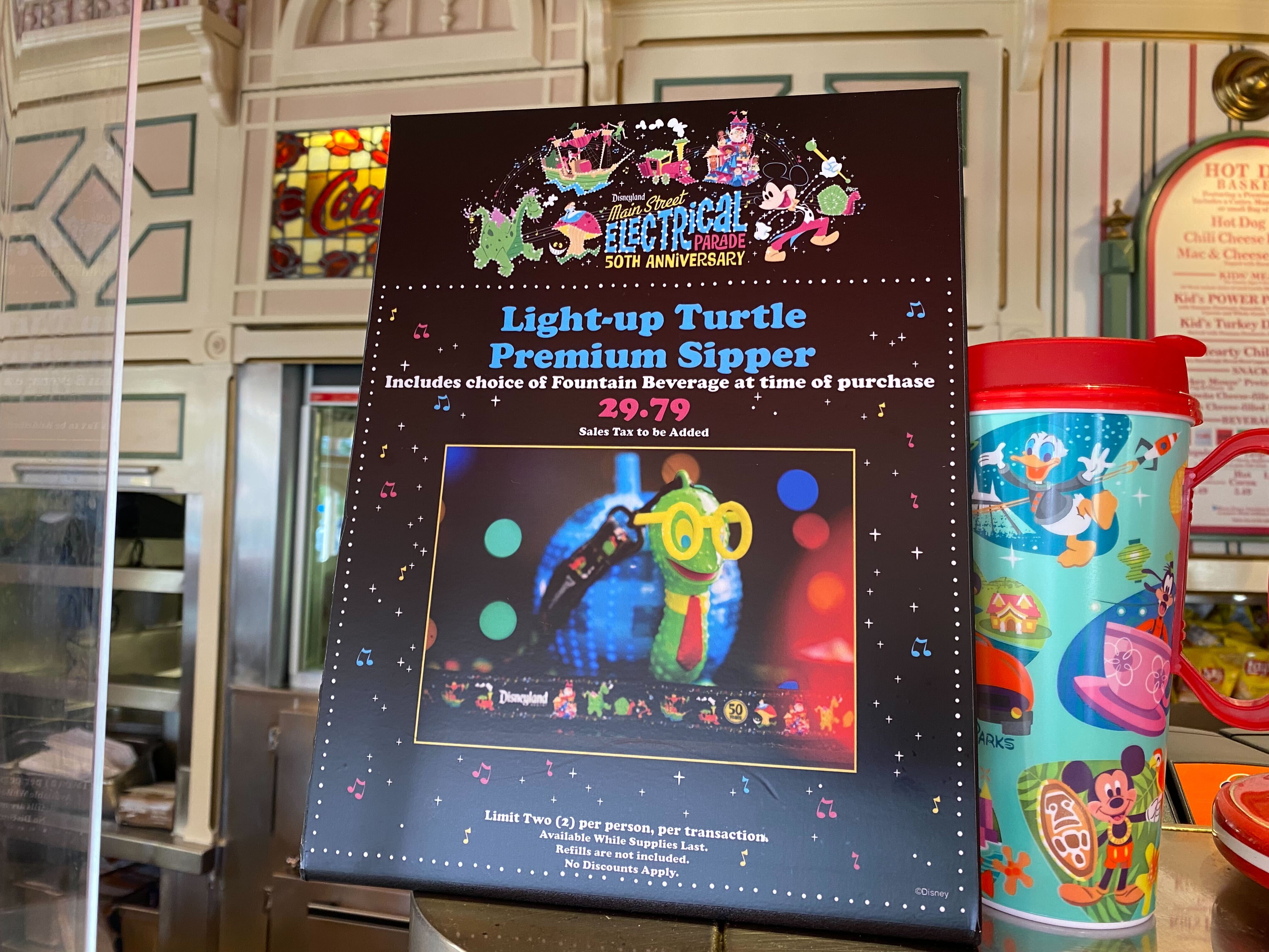 main-street-electrical-parade-turtle-sipper-1.jpg